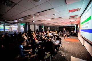 TEDxDanubia_Futureal_07.jpg