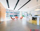 Kiadó iroda Infopark E