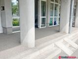 Kiadó iroda XIII.  Lehel utcában a Béke térnél kiadó  Új építésű ház utcai bejáratú nagy kirakatos18 m2-es iroda