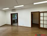 Kiadó iroda 1112. Dayka Gábor utcában welness hotelben kiadó irodák  33-125 m2-ig