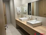 Kiadó iroda Dévai Center