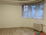 Kiadó iroda XIV. kerületben Stadionoknál  földszinti 190 nm -es lakás iroda kiadói