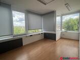 Kiadó iroda IV. Újpest Váci úton  kis méret iroda kiadó.