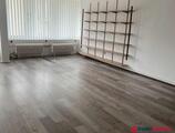 Kiadó iroda Dózsa György út és Váci út  kereszteződésénél kis méretű  irodák kiadók,