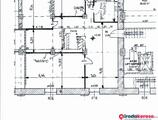 122 m2 iroda saját mosdóval, konyhával