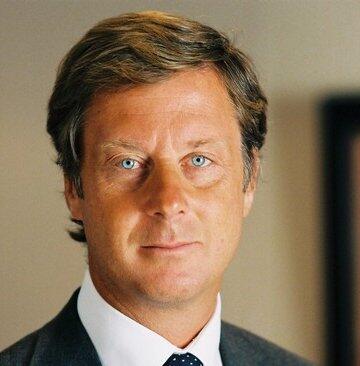 Sébastien Bazin appointed as Chairman and CEO Sébastien Bazin appointed as Chairman and CEO