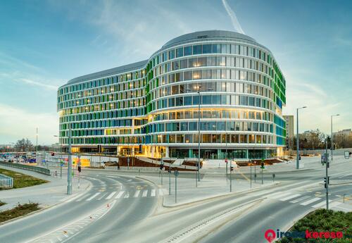 Kiadó iroda Találkozzon, dolgozzon  professzionális Regus BudapestOne Centre irodaházban