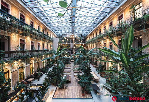 Kiadó iroda The Spot Budapest
