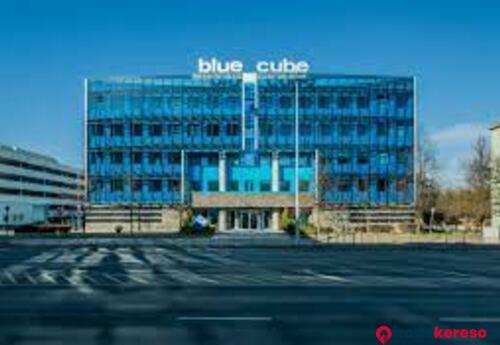 Kiadó iroda Blue Cube