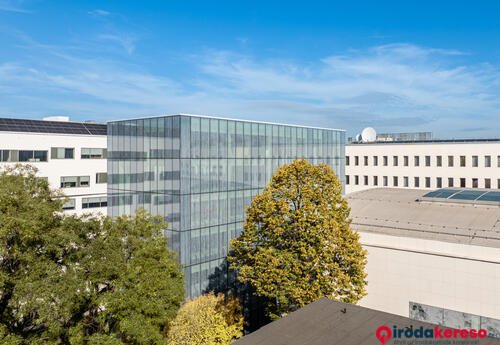 Liget Center Vitrum