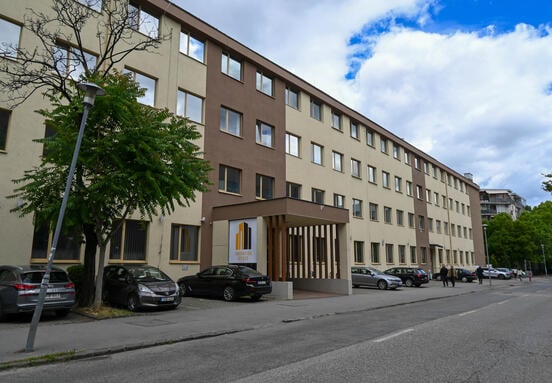 Innovation Offices Irodaház