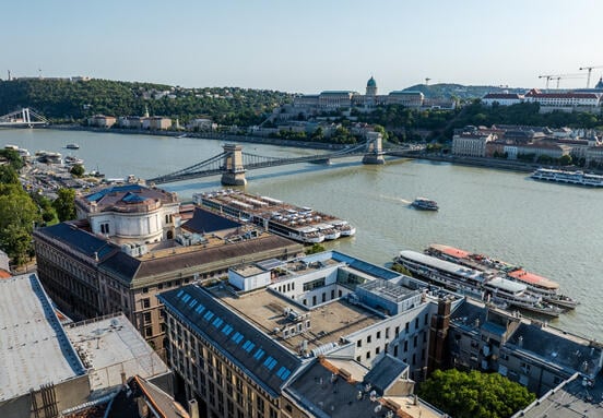 Az ACADEMIA Irodaház közel 100 százalékos iroda bérbeadottsággal, WELL Platinum, Gold és BREEAM „Excellent” minősítéssel írja tovább sikertörténetét