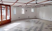 200m2 iroda kiadó a BAH-csomópontnál